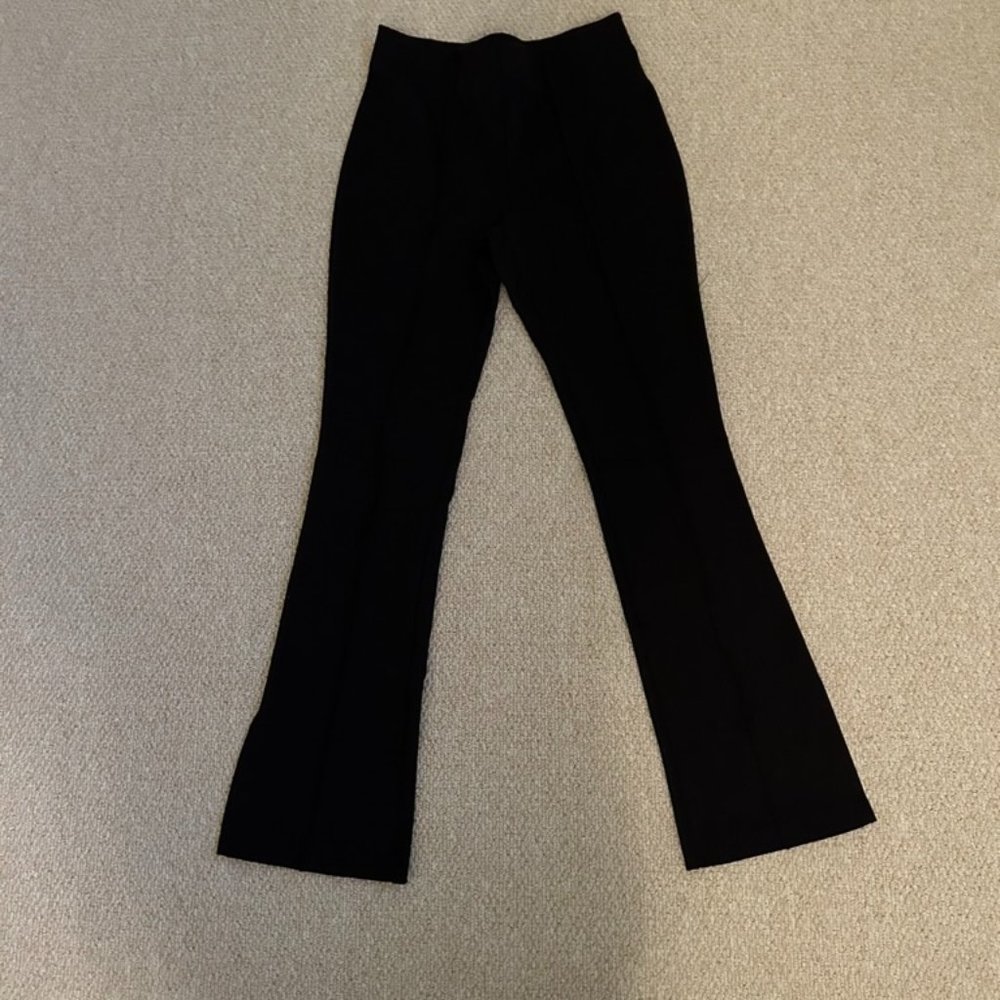 NWOT Peach seamed bootcut yoga pants